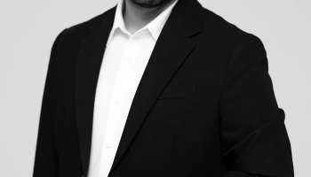 arthur-adamyan-assistant